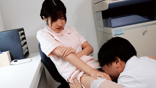 IPX-613_Nữ y tá làm tình nguyên đêm với anh bác sĩ trẻ tuổi
