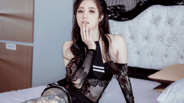Ðịt tập thể em thánh nữ Vanky